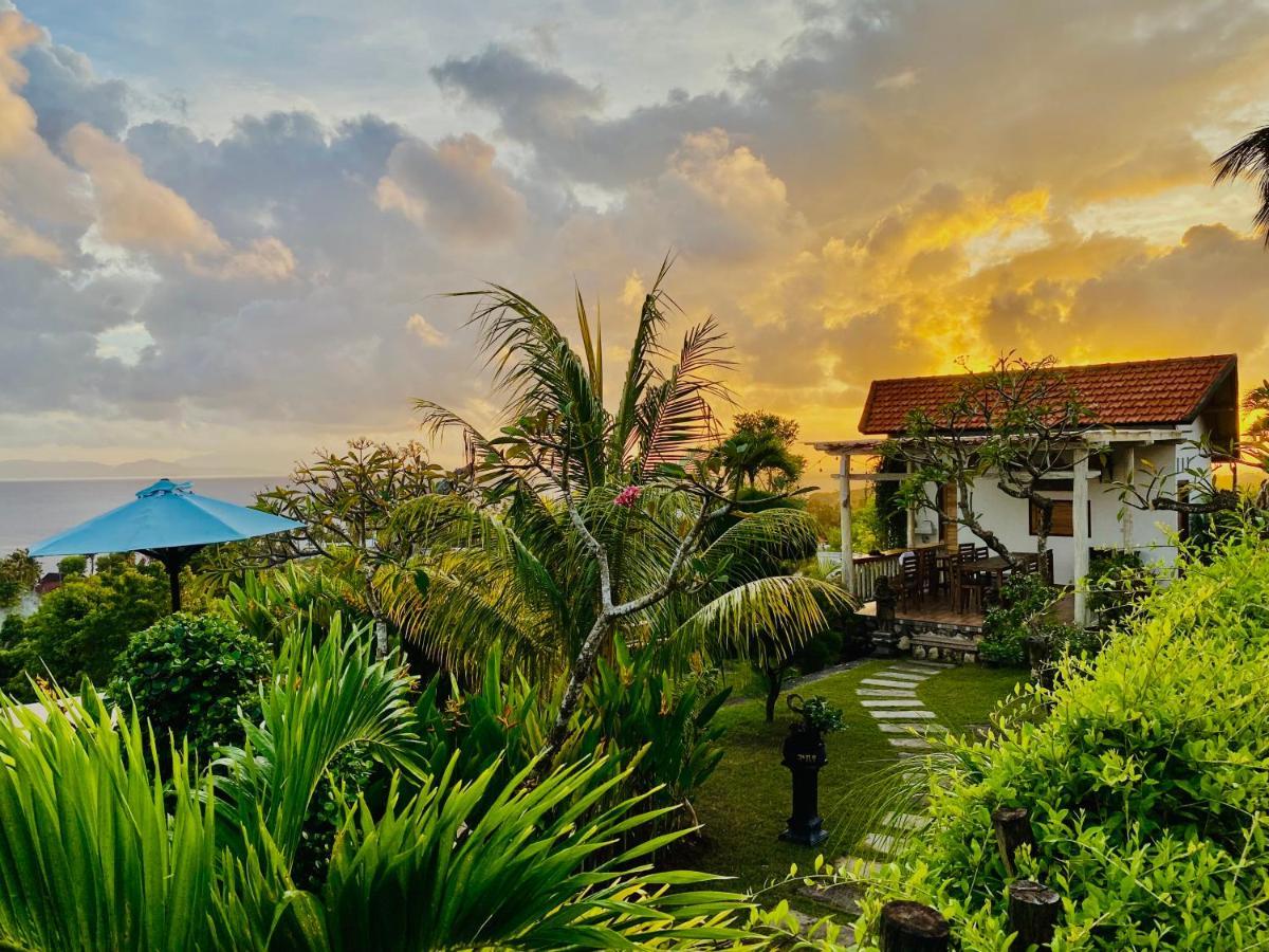 Gara Gara Sea View Hotel Batununggul Exterior foto